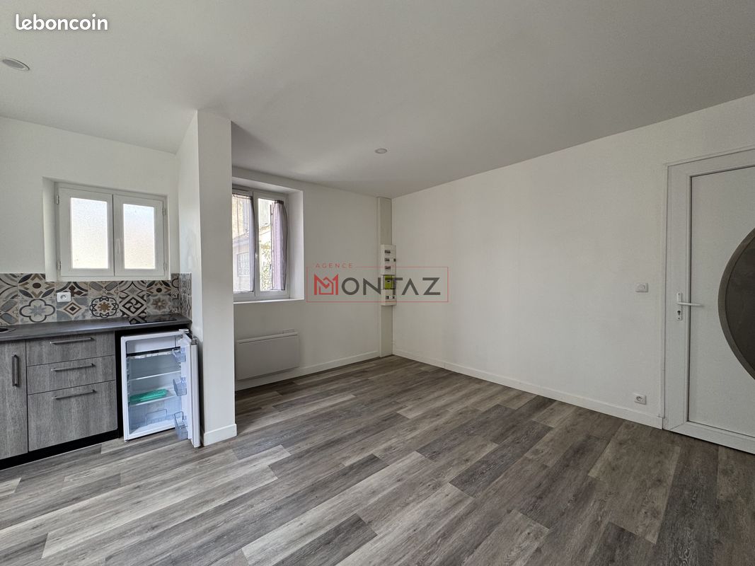 Appartement 1 pièce 23 m² · à Beton-Bazoches · 23 m² · 370 €/mois