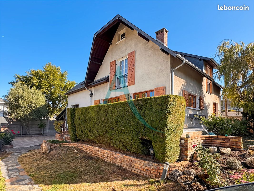 Maison 6 pièces 147 m² · à Corbeil-Essonnes · 147 m² · 289 000 €