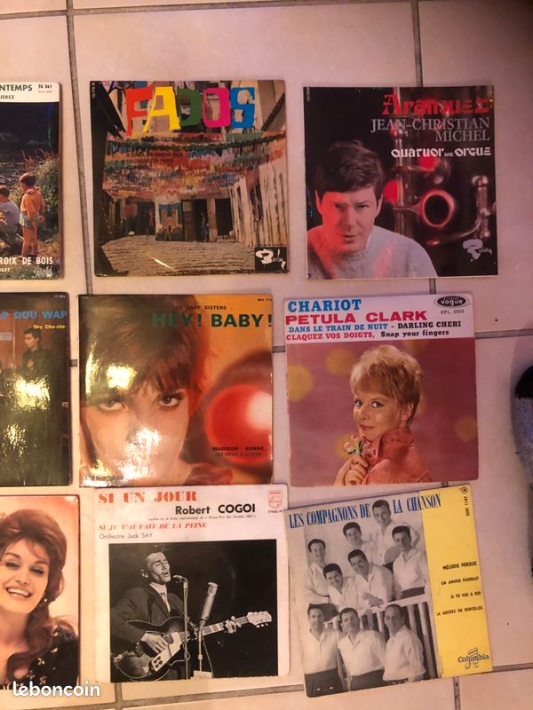 Lot de 11 vinyles - 45 tours (image 3)