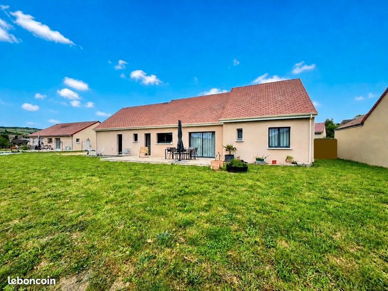 Maison 4 pièces 115 m² · à Saint-Gengoux-le-National · 115 m² · 337 000 €