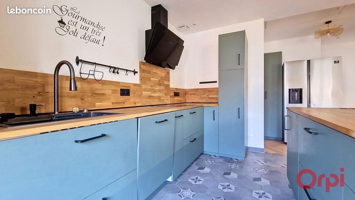 Maison 5 pièces 126 m² · à Bages · 126 m² · 1 370 €