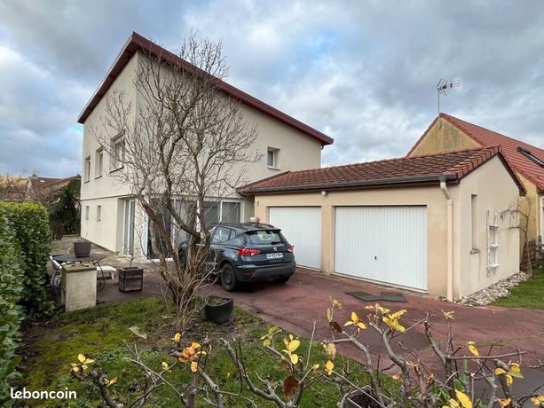 Maison 8 pièces 110 m²