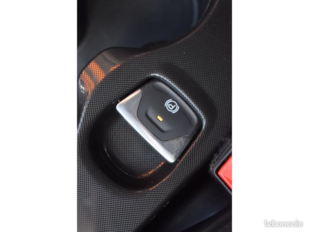 FIAT 500X 1.5 FireFly 130 ch S/S DCT7 Hybrid (image 30)