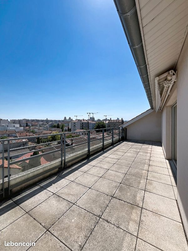 Appartement 4 pièces 78 m² · à Villeurbanne · 78 m² · 1 216 €