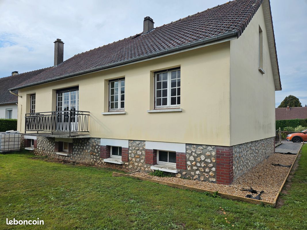 Maison 4 pièces 90 m² · à Bourneville-Sainte-Croix · 90 m² · 980 €/mois