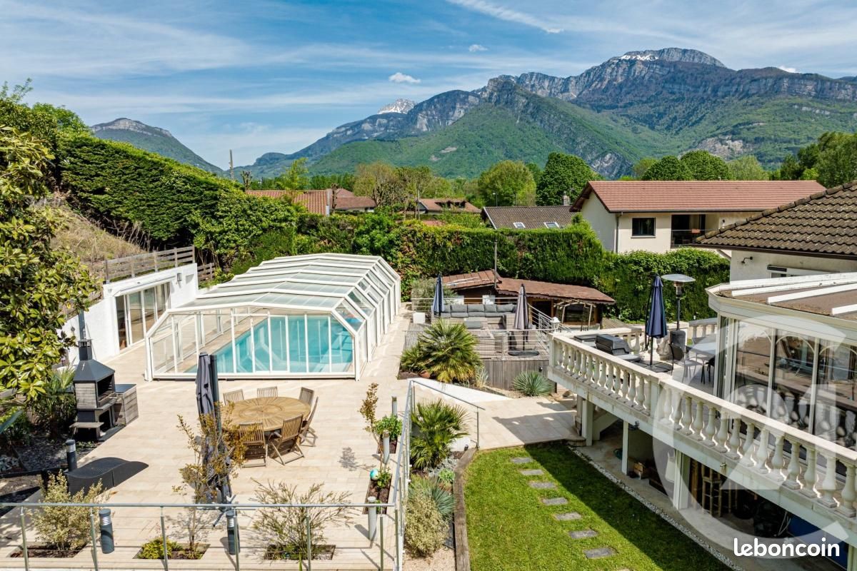 Maison 8 pièces 183 m² · à Veurey-Voroize · 183 m² · 695 000 €