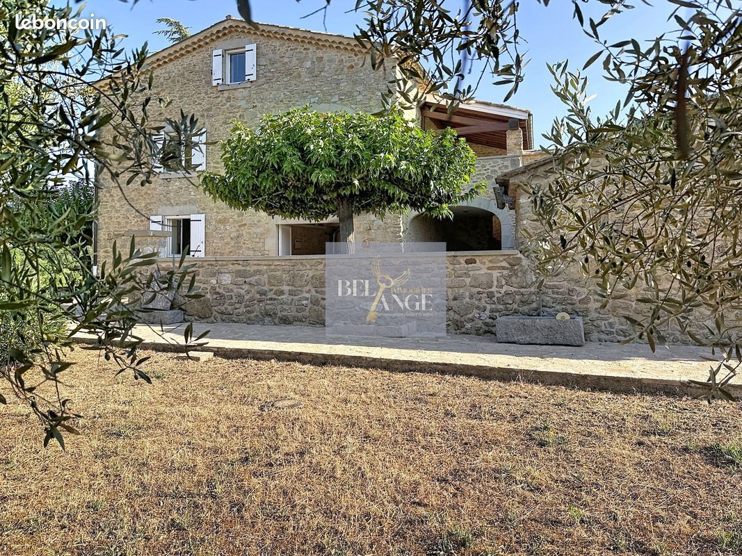 Maison 6 pièces 120 m² · à Lagorce · 120 m² · 840 000 €