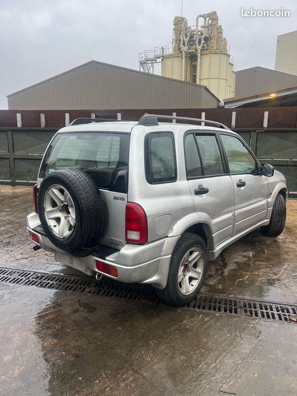 Toutes pièces Suzuki grand vitara 1 2.0 Tdi 8v turbo 4x4 de 2001 (image 3)