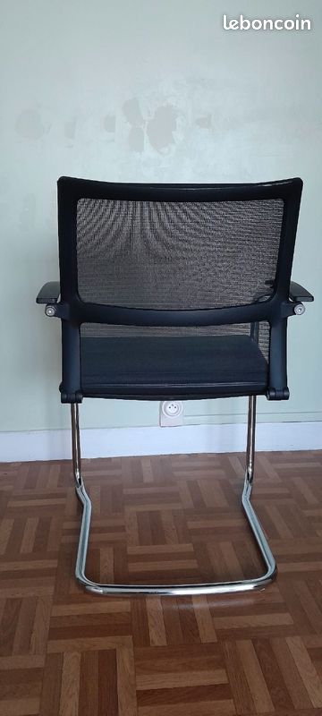 Chaise maison noire très bonne état (image 5)