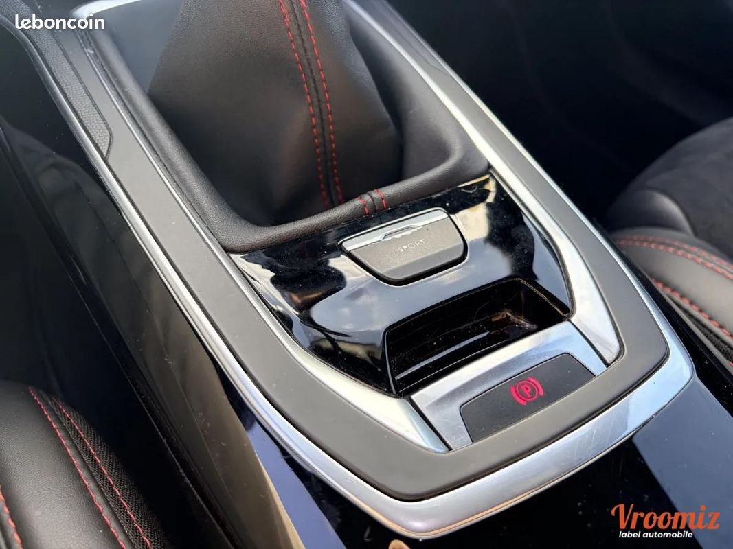 Peugeot 308 GENERATION-II 2.0 BLUEHDI 150 GT LINE*17 (image 22)