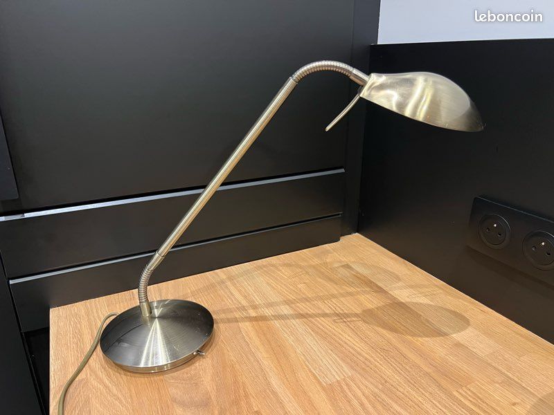 Lampe de Bureau « Massive » en Laiton brossé. Modèle Flamingo, (image 3)