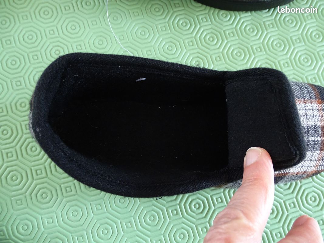 Chaussons-Pantoufles-Charentaises écossais marron garçon - 35 - NEUFS - Chaussures