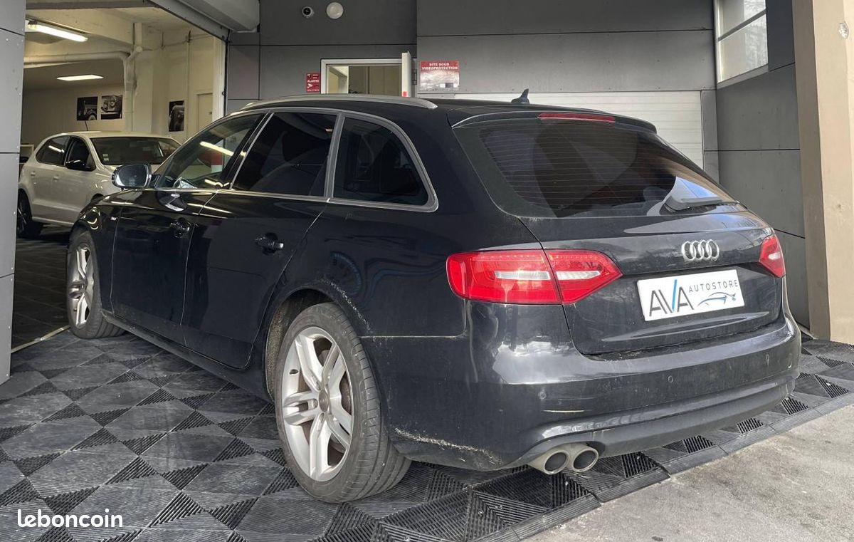 Audi A4 B8.5 2.0 TDI 143 S line À MARCHAND - Voitures