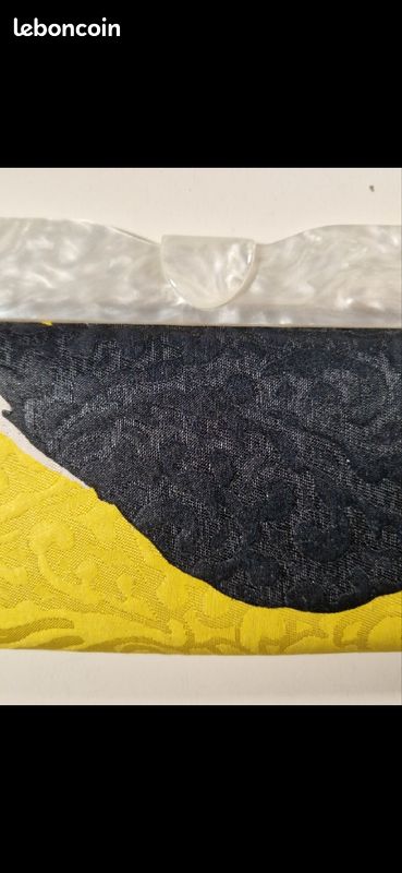 Pochette de soirée Christian Lacroix vintage (image 8)