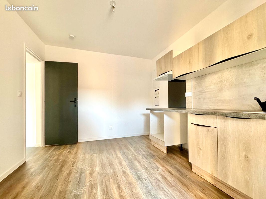 Appartement 2 pièces 26 m² · à Sénas · 26 m² · 603 €