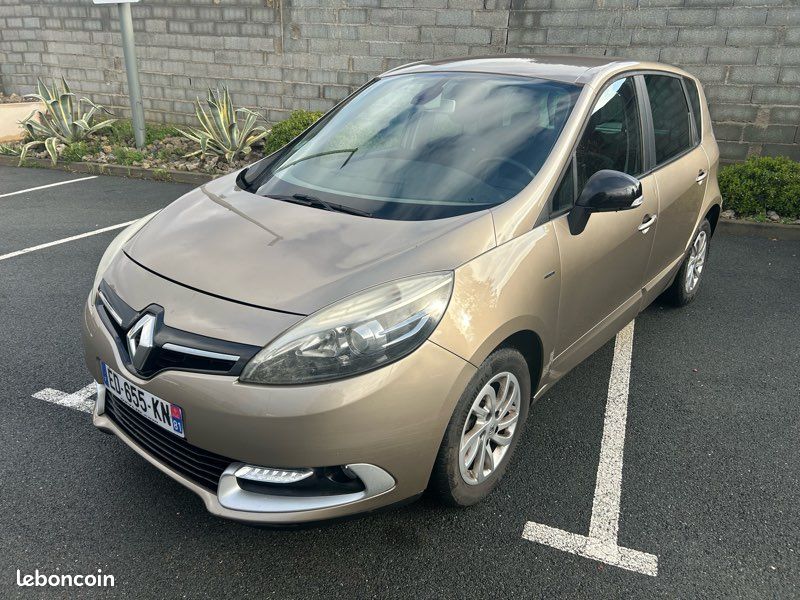 Scenic 3 phase 3 1.5 DCI 110cv 5 places 07/2015 200 000km entretient exclusive Renault (image 1)