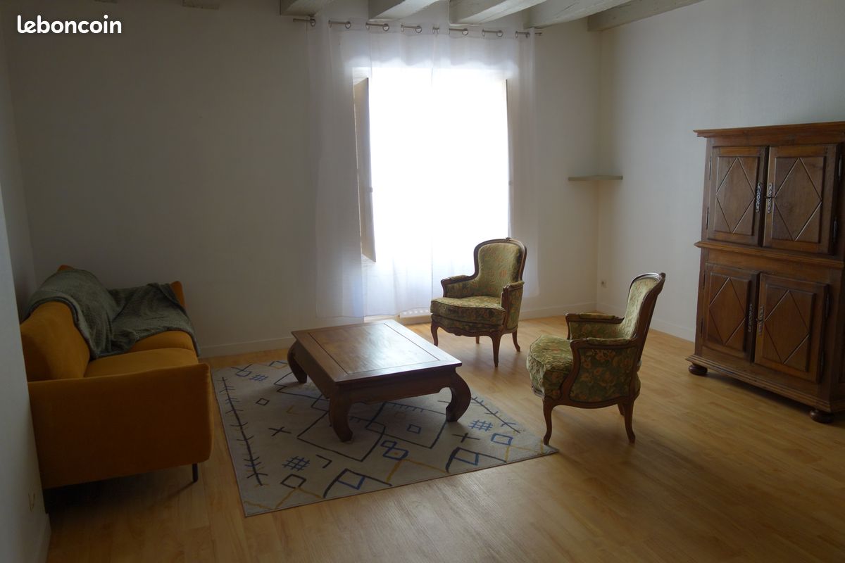Appartement 2 pièces 58 m² · à Laval · 58 m² · 560 €
