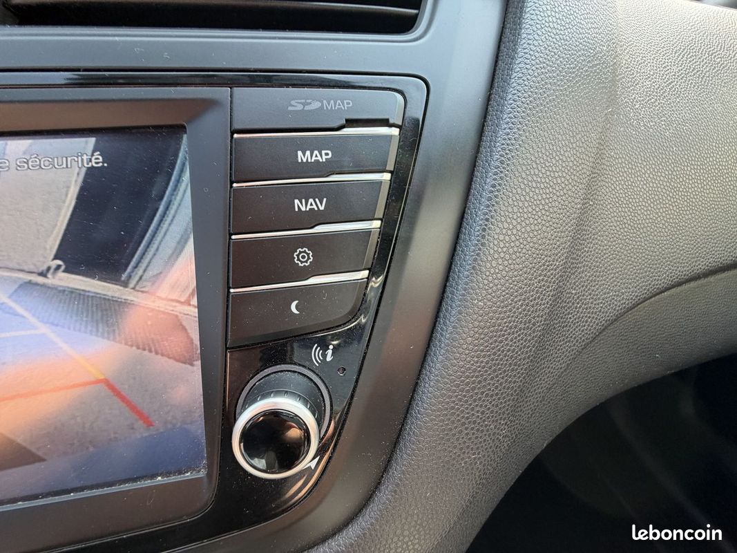 Hyundai I20 1.0 T-GDI 100 GO NAVI (image 25)