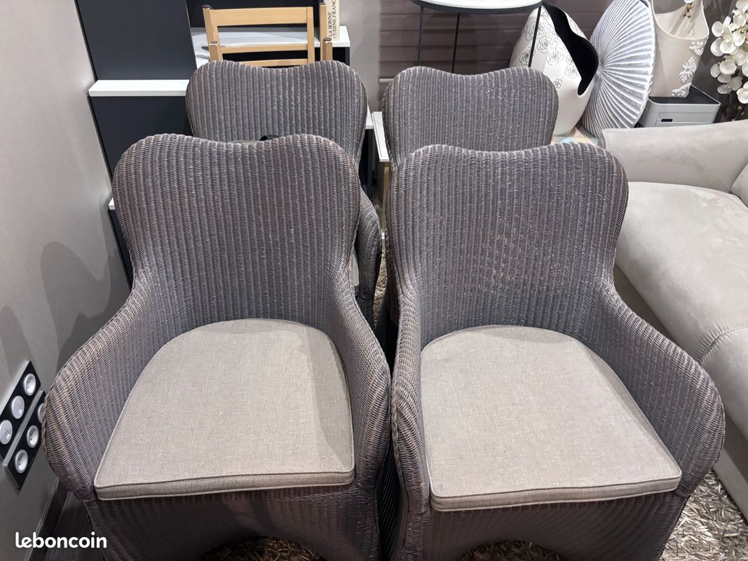 Chaises en résine tissée (image 2)
