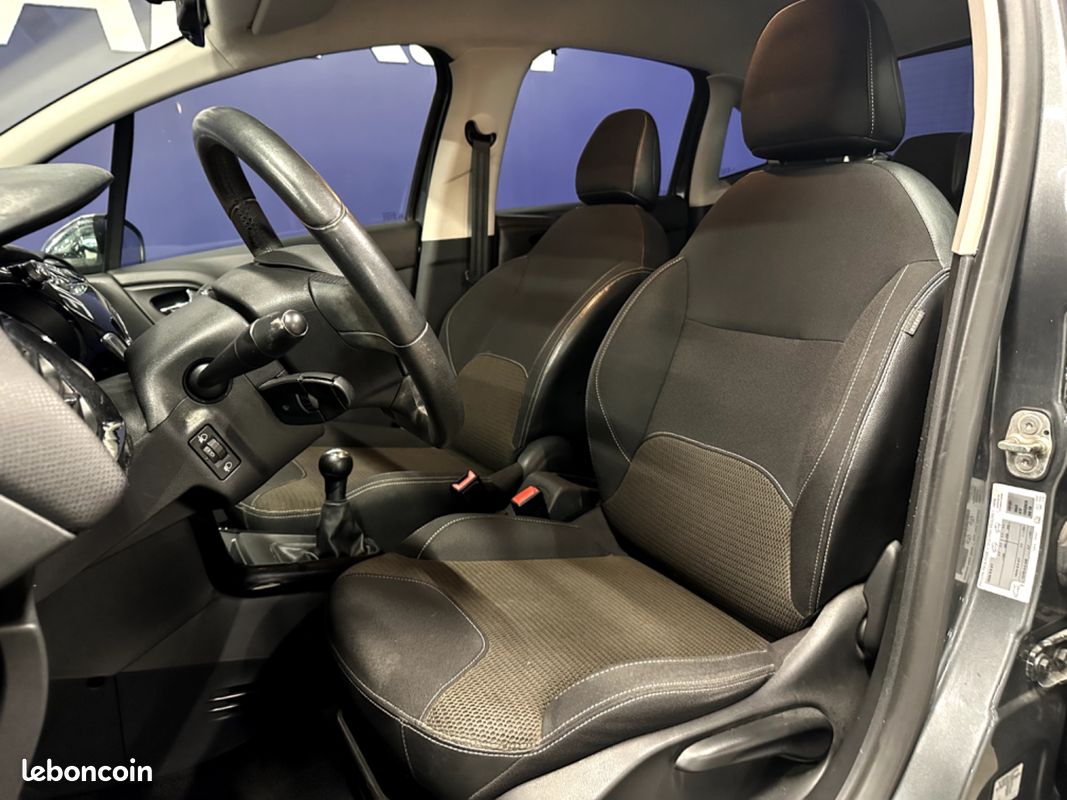CITROEN C3 1.4 HDi 70 Confort - Climatisation - Bluetooth (image 13)