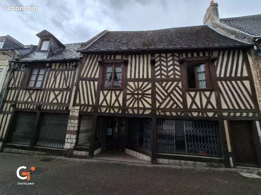 Immeuble 4 pièces 145 m² · 145 m² · 123 000 €