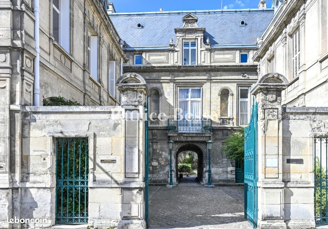 Maison 22 pièces 732 m² · à Soissons · 732 m² · 1 170 000 €