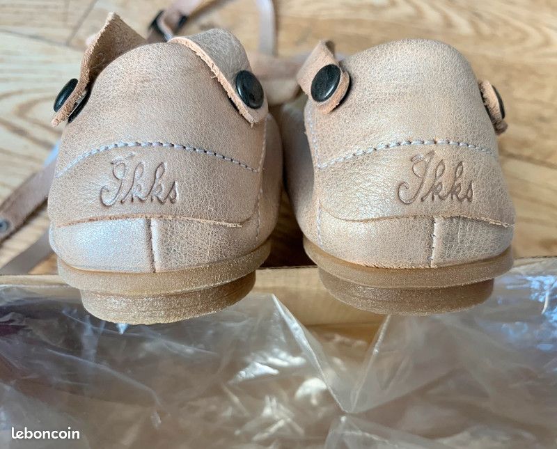 Magnifiques Chaussures FILLE marque IKKS neuves Pointure 30
