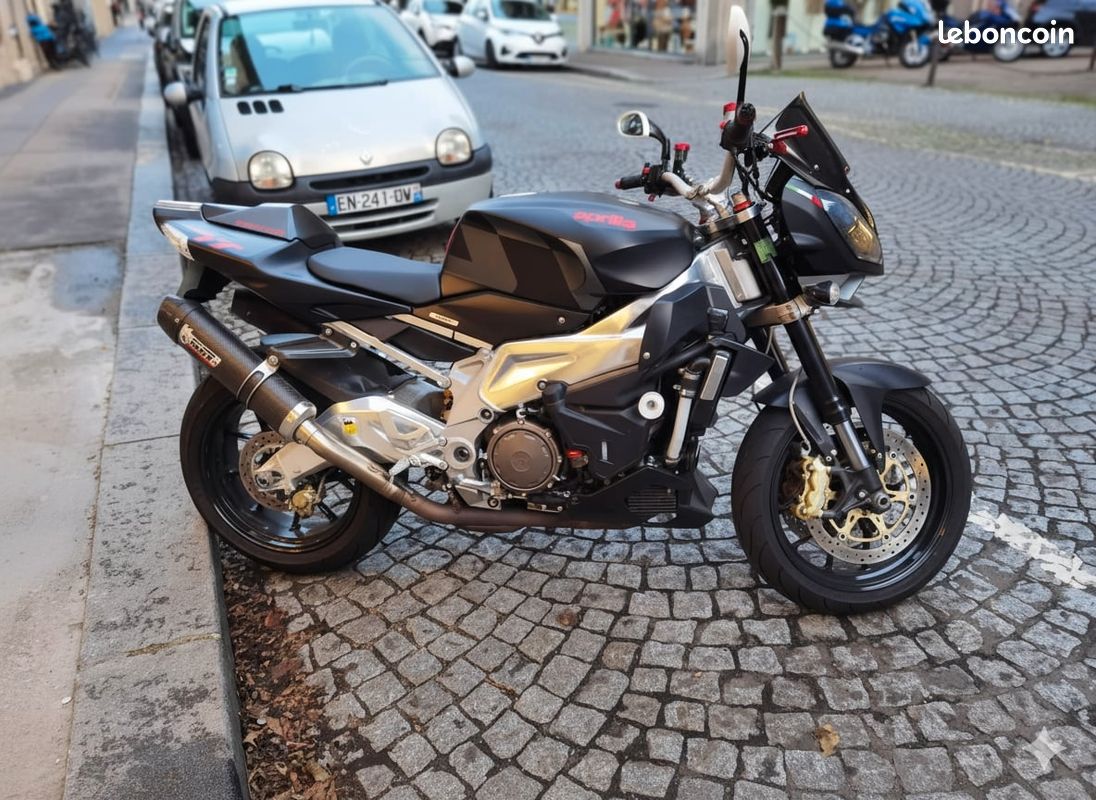 Aprilia tuono 1000 r v2 2011 (image 1)