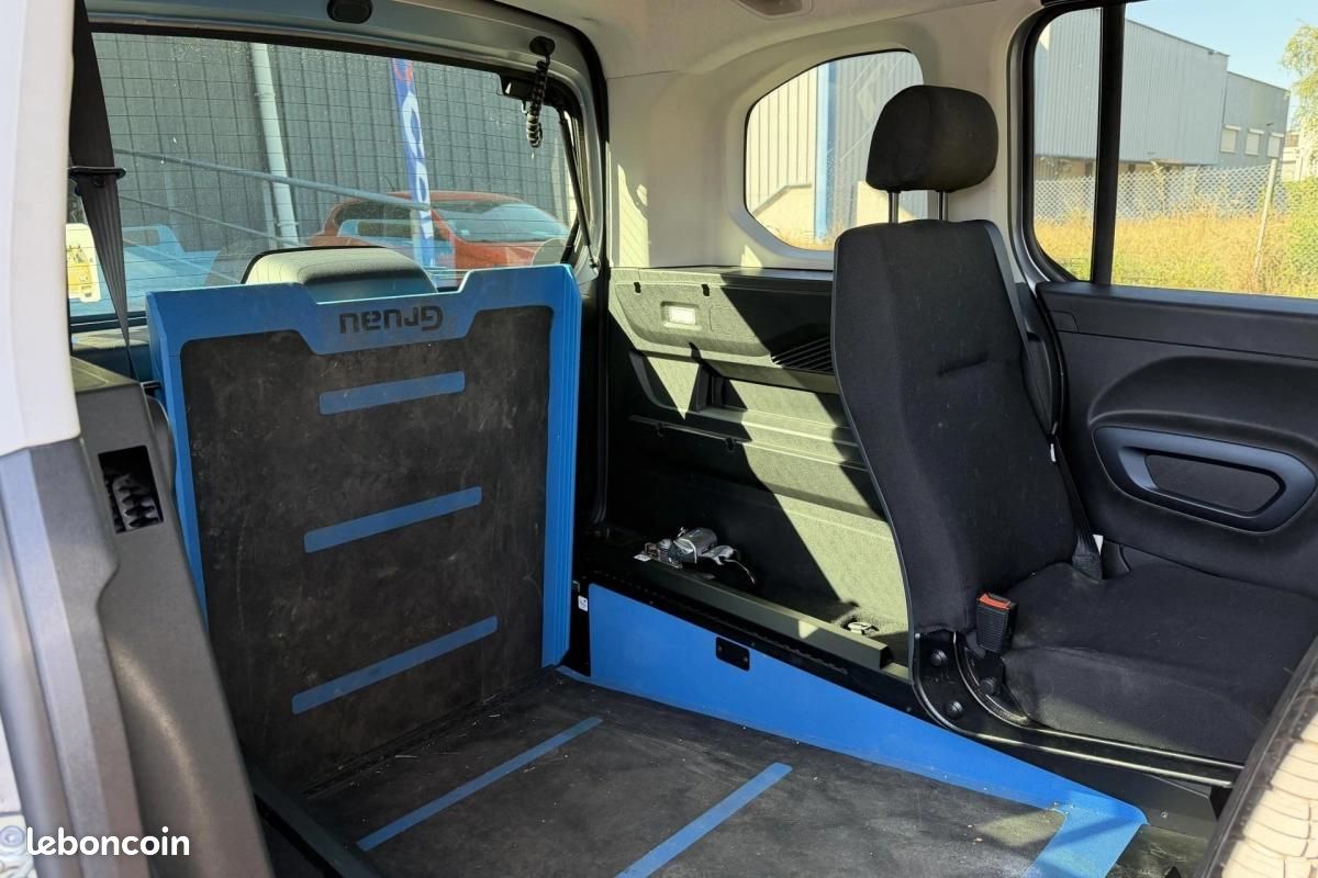 Peugeot Rifter COMBI 1.5 BLUEHDI 130 L1 ALLURE PACK START-STOP TPMR (image 18)