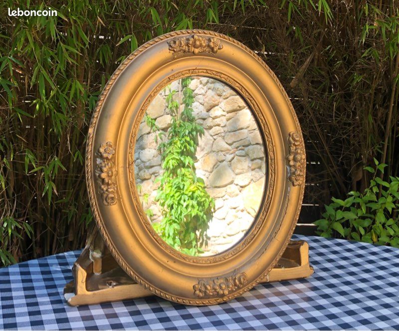 Ancien Miroir Ovale en Bois Sculpté Doré (image 13)