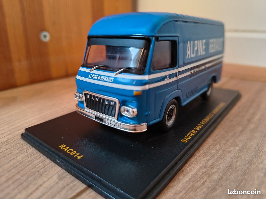 Modèle Réduit IXO 1/43 – Renault Saviem SG2 Alpine Service