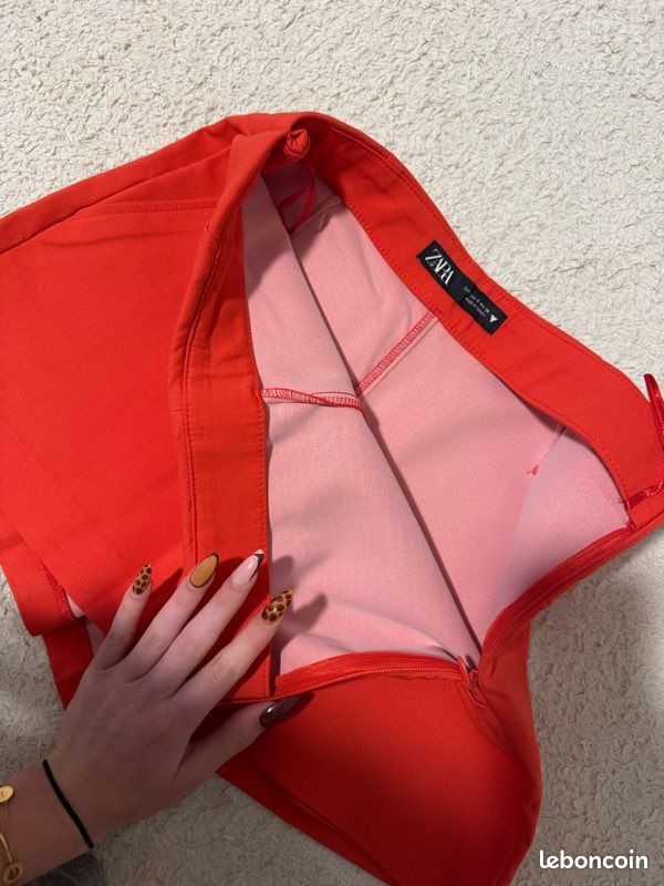 Jupe short rouge Zara (image 4)