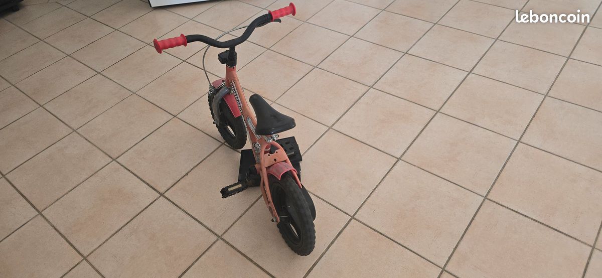 Vélo enfant CARS 10 pouces (image 3)