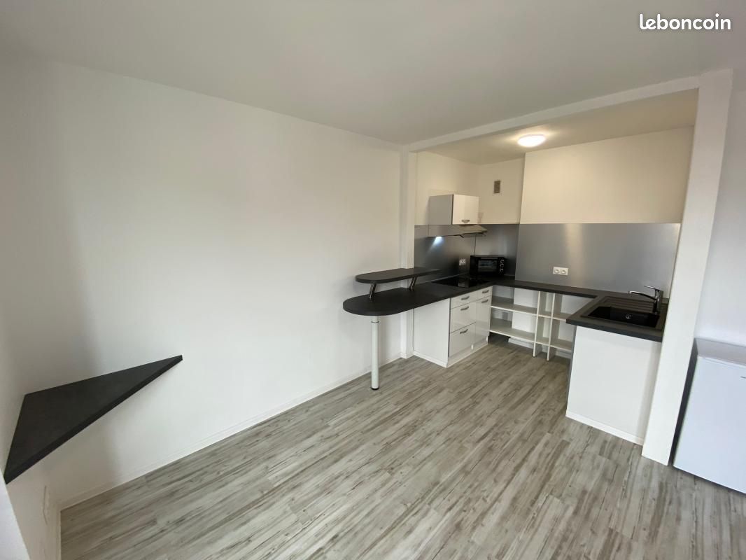 Appartement 1 pièce 40 m² · à Lons-le-Saunier · 40 m² · 586 €/mois