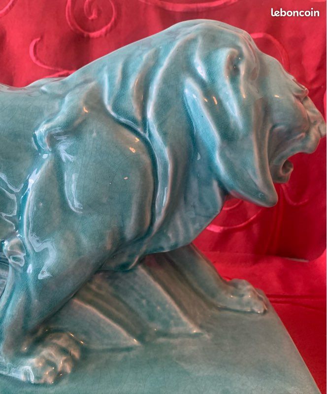 Très beau Lion en céramique bleu céladon (image 14)