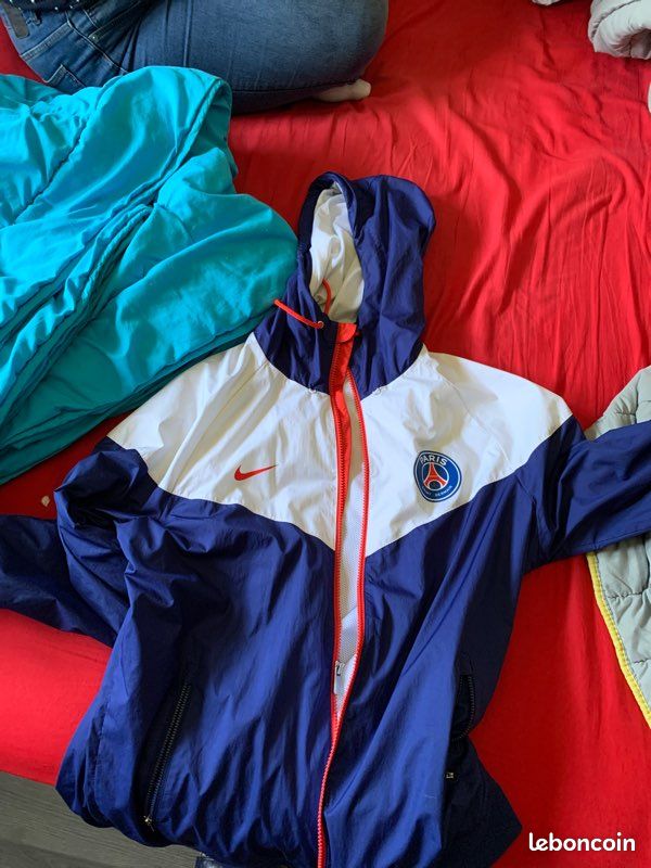 Veste PSG (image 1)