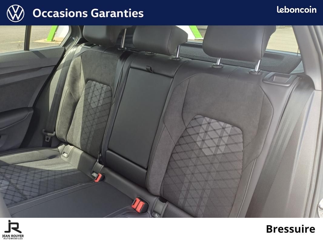 Volkswagen Golf 1.5 eTSI EVO2 150 DSG7 R-Line Edition (image 12)