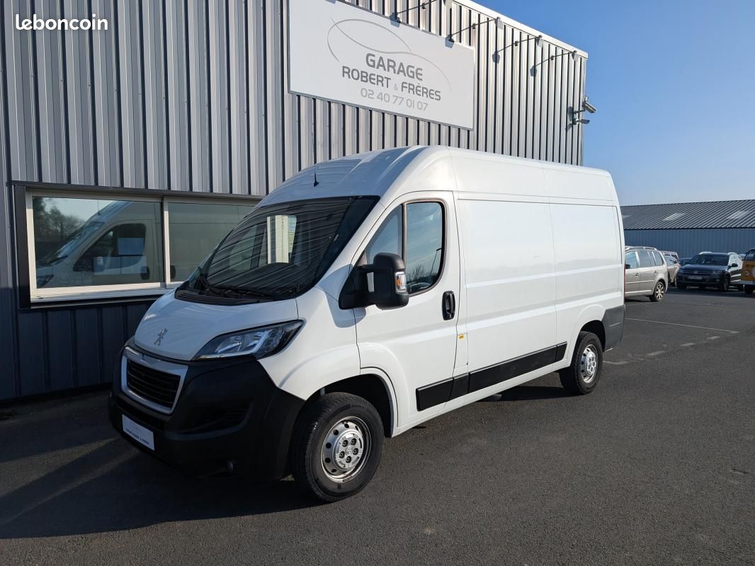 Peugeot Boxer FOURGON TOLE 330 L2H2 BLUEHDI 130 S&S PREMIUM PACK (image 1)