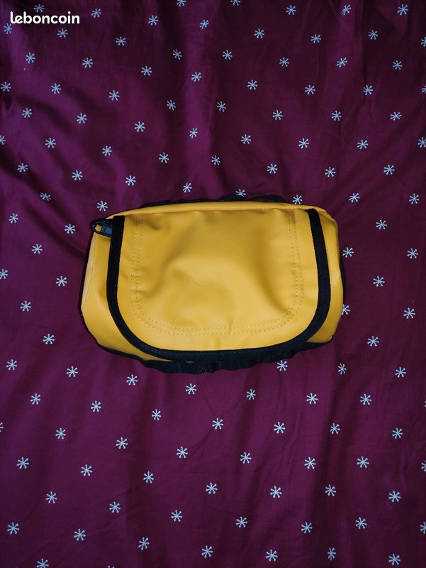 Trousse de toilette jaune The North Face (image 2)