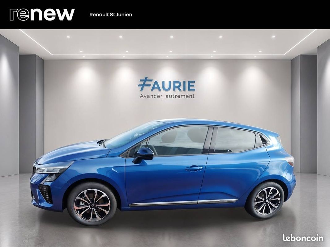 RENAULT Clio E-Tech full hybrid 145 ch GSR2 Techno (image 8)