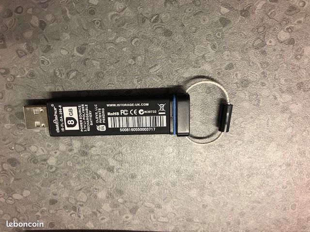 IStorage datAshur 8 Go Lecteur Flash sécurisé (image 2)
