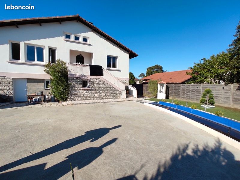 Maison 7 pièces 200 m² - Aire-sur-l'Adour 40800 (image principale 14)