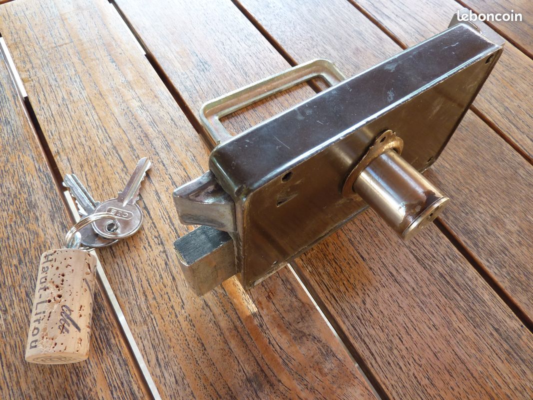 Serrure porte de garage (image 3)