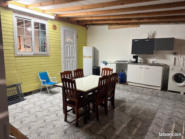 Appartement 1 pièce 25 m² · à Sainte-Anne · 25 m² · 600 €/mois