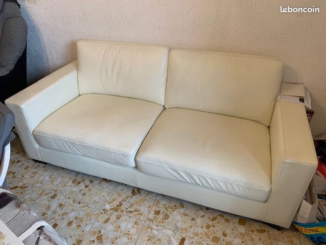 Canapé quasi neuf 150 (image 1)