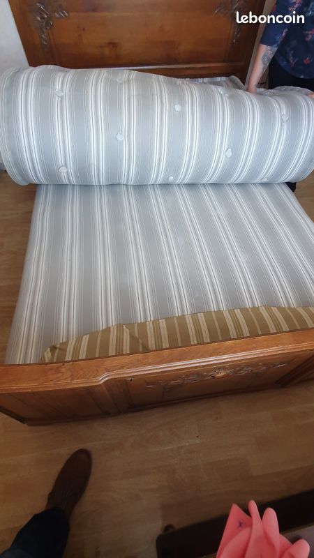 Lit avec matelas (image 2)