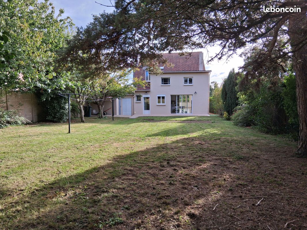 Parking 7 pièces 126 m² · à Dieppe · 126 m² · 295 000 €