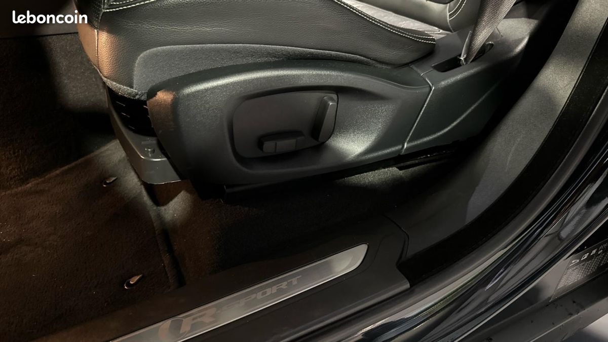 Jaguar F-Pace V6 3.0 300 BVA8 R Sport (image 24)