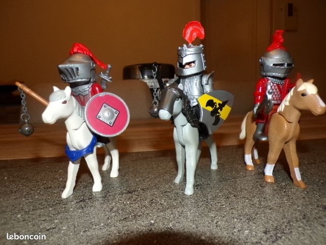 Lot De 47 Figurines Playmobil – Chevaliers Et Chevaux, Médiéval