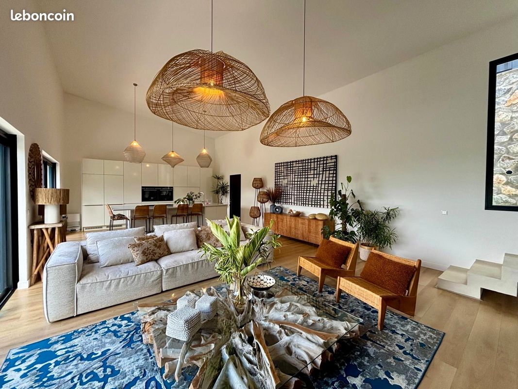 Maison 4 pièces 170 m² · à L'Étang-Salé · 170 m² · 898 000 €